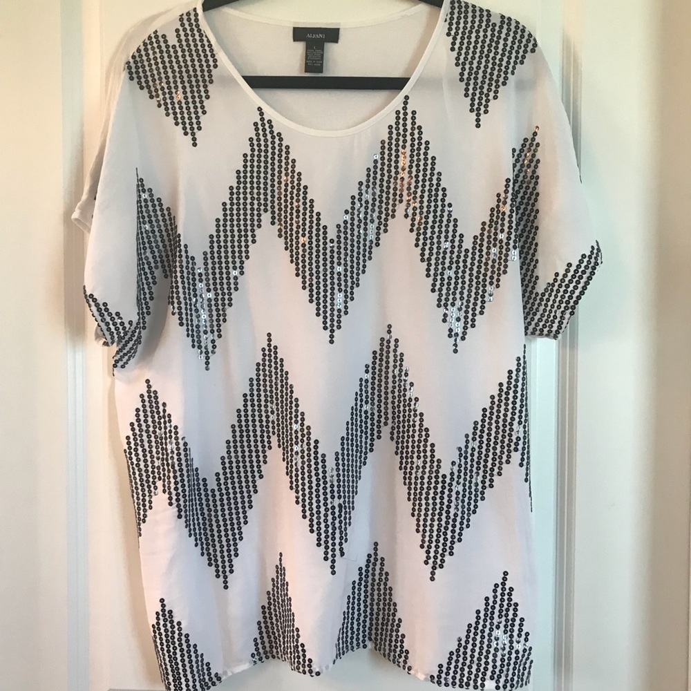 White and Pewter Chevron Top